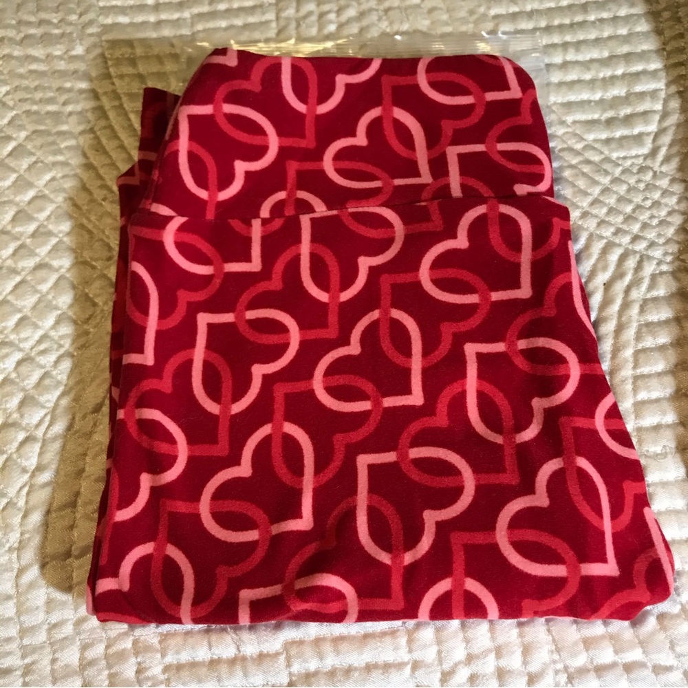 NEW Lularoes Tween Leggings (Size; Kids 8-14 Adults 00-0) Valentines Day Hearts